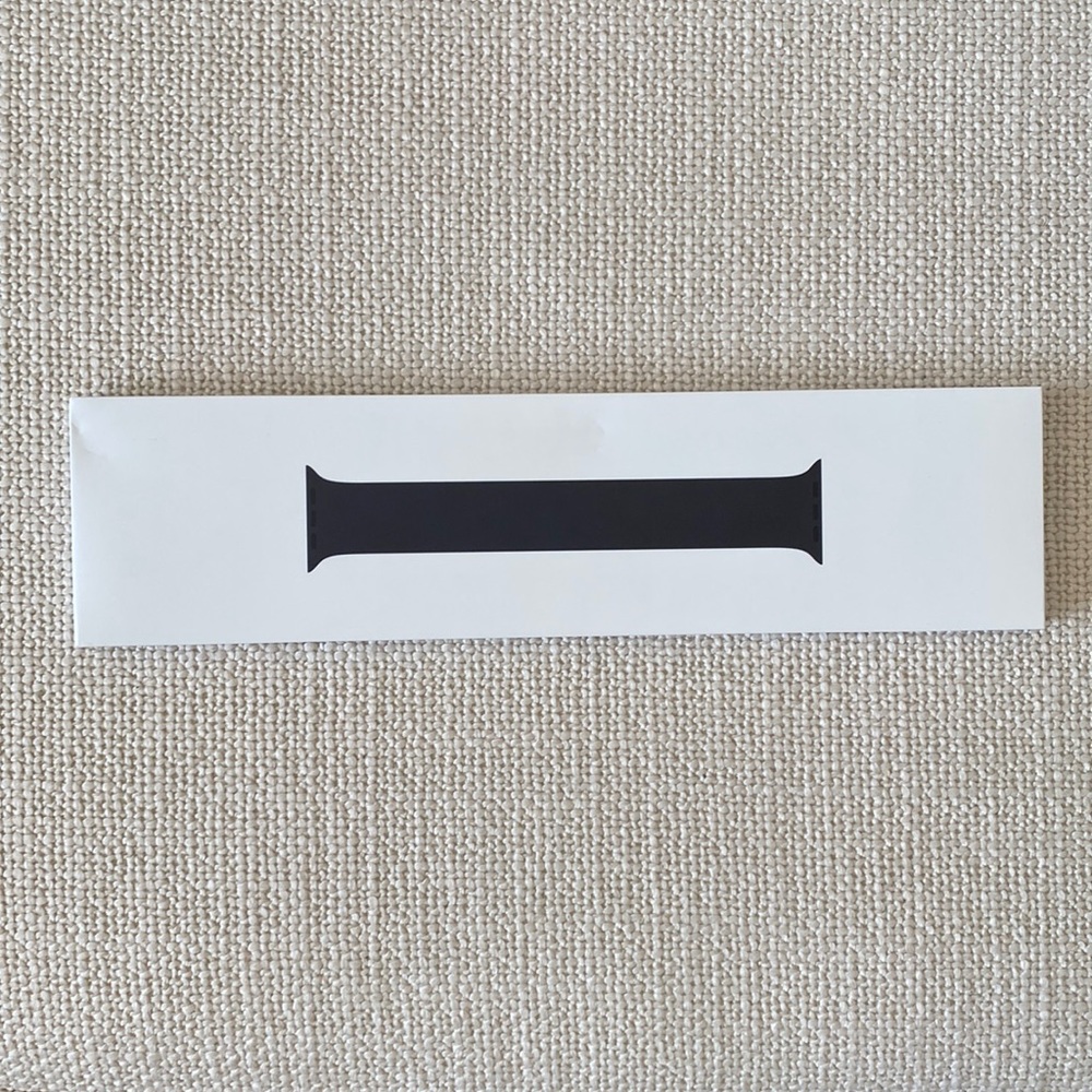 EUC Apple Watch Solo Loop Band